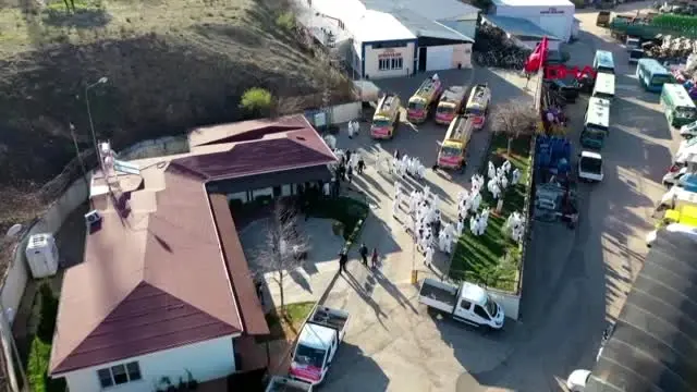 Gaziantep'te, 240 görevliyle dezenfekte çalışması Gaziantep'te, 240 görevliyle dezenfekte çalışması