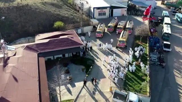 Gaziantep'te, 240 görevliyle dezenfekte çalışması Gaziantep'te, 240 görevliyle dezenfekte çalışması