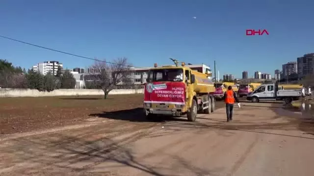 Gaziantep'te, 240 görevliyle dezenfekte çalışması Gaziantep'te, 240 görevliyle dezenfekte çalışması