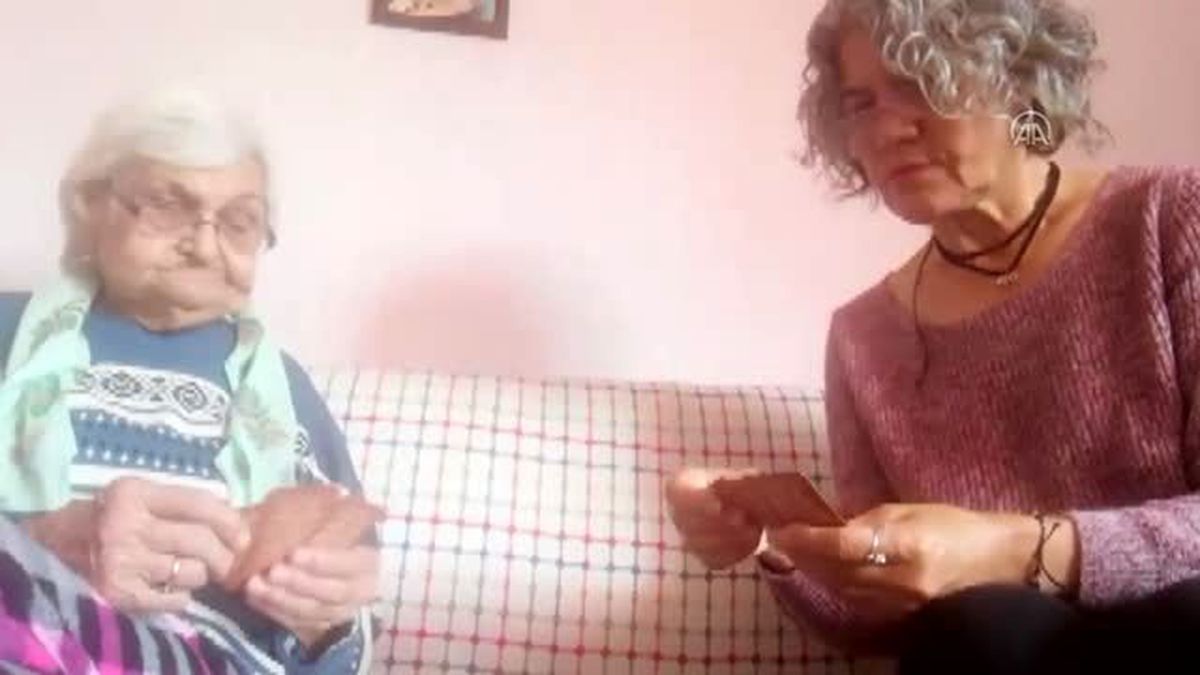 'Gönlü genç' öğrencilerden 'Biz Evdeyiz' kampanyası
