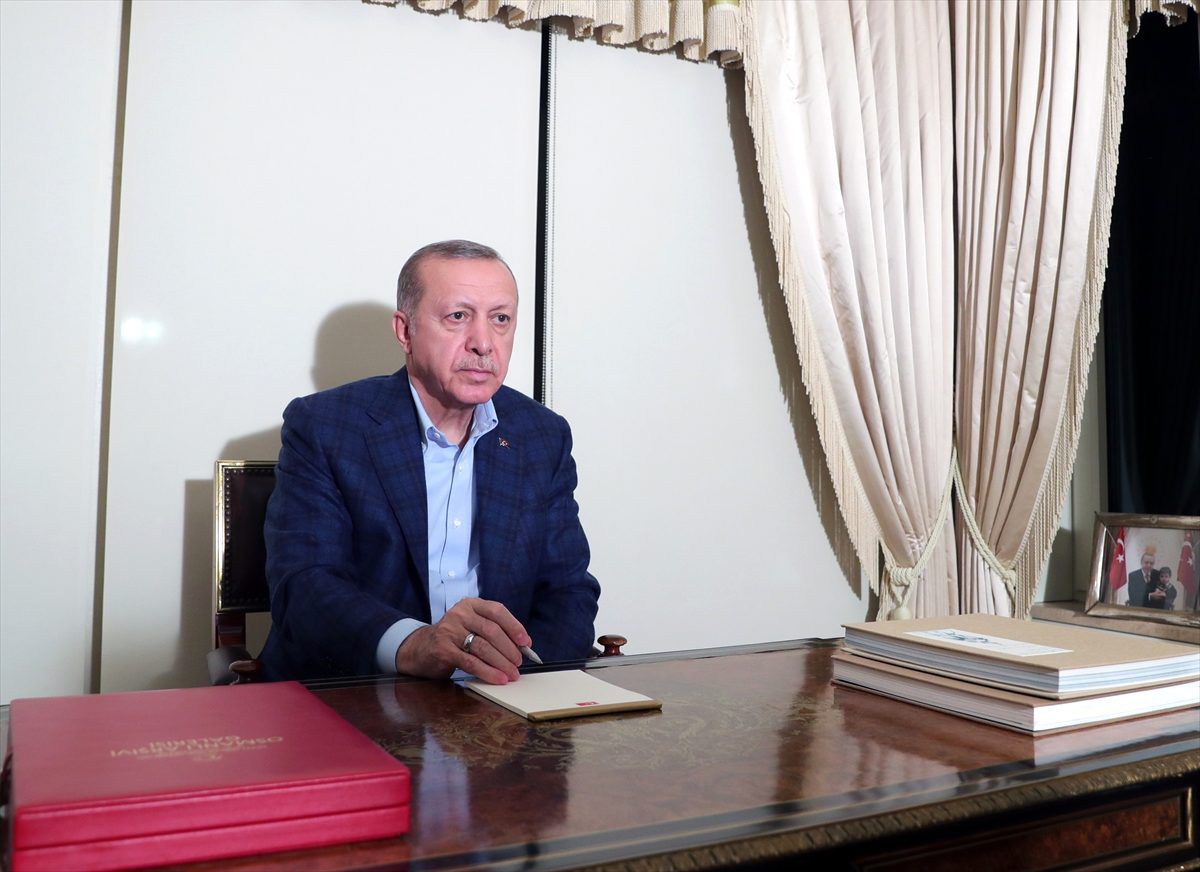 Son dakika: Cumhurbaşkanı Erdoğan'dan videolu koronavirüs çağrısı: Evlerimizde kalmaya devam edelim