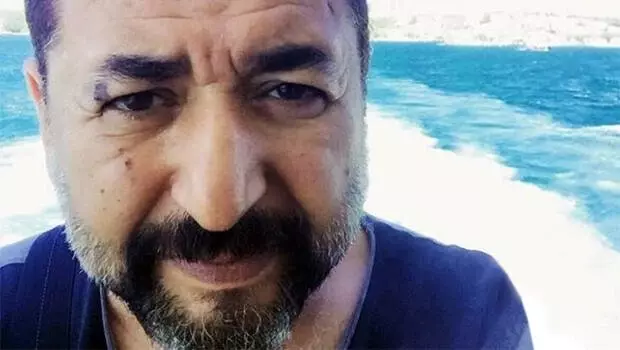 Usta isim Levent Ünsal son yolculuğuna uğurlandı Usta isim Levent Ünsal son yolculuğuna uğurlandı