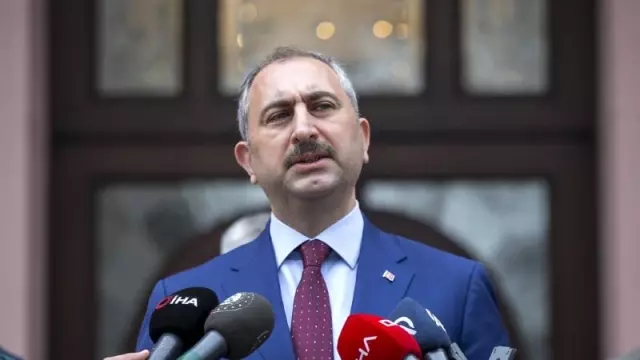 Adalet Bakanı Gül: Cezaevlerinde koronavirüs vakasına rastlanmamıştır Adalet Bakanı Gül: Cezaevlerinde koronavirüs vakasına rastlanmamıştır