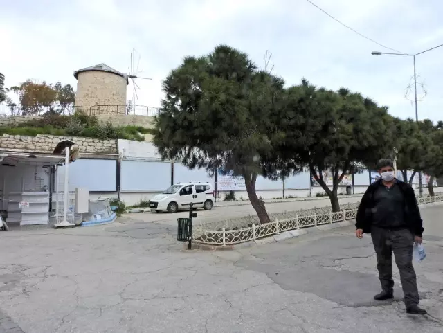 Alaçatı sokakları Sağlıklı günlerde buluşmak dileğiyle boşaldı