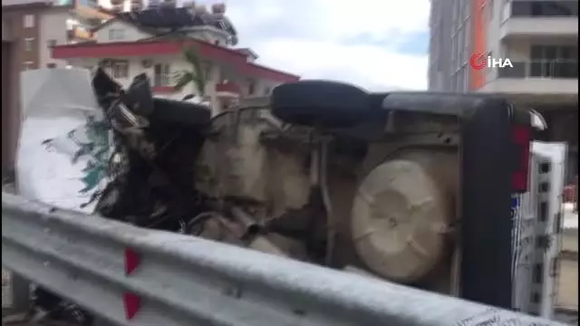 Alanya'da feci kazada baba öldü, oğlu yaralandı Alanya'da feci kazada baba öldü, oğlu yaralandı