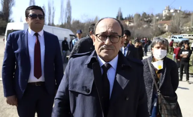 Ankara'da kağıt toplayıcılarına kumanya dağıtımı Ankara'da kağıt toplayıcılarına kumanya dağıtımı