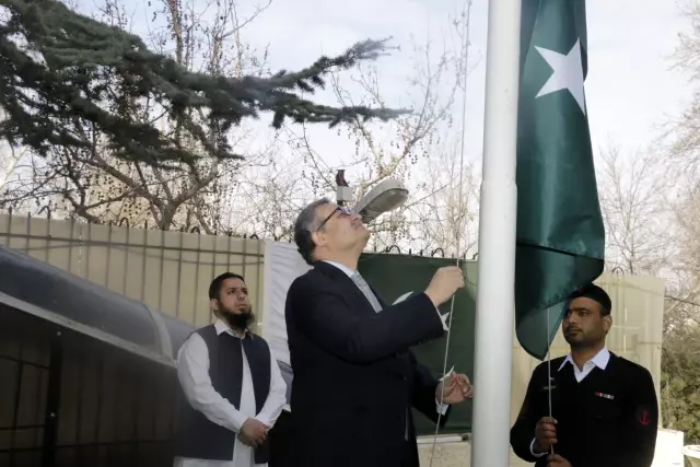 Ankara'da Pakistan Milli Günü'nü bayrak çekme töreni düzenledi Ankara'da Pakistan Milli Günü'nü bayrak çekme töreni düzenledi