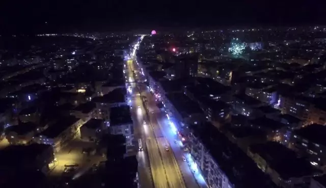 Antalya'da polis ve asker için de alkışlı destek