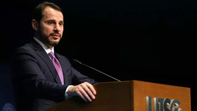 Bakan Albayrak müjdeyi verdi! Sağlık çalışanlarının performans ödemeleri 3 ay tavandan yapılacak Bakan Albayrak müjdeyi verdi! Sağlık çalışanlarının performans ödemeleri 3 ay tavandan yapılacak