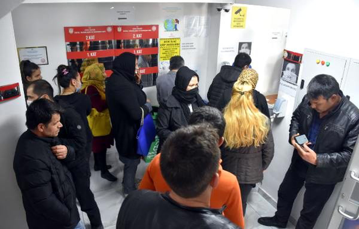 Biner liralık desteği duyanlar riski hiçe sayıp soluğu vakıfta aldı