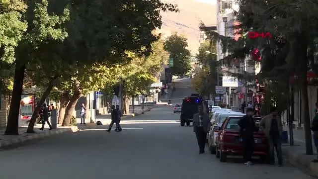 HDP'li 5 belediye başkanına terörden gözaltı HDP'li 5 belediye başkanına terörden gözaltı