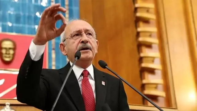 Kemal Kılıçdaroğlu'ndan hükümete çağrı: Salgın süresince sağlık çalışanlarına her ay 2 maaş verilsin Kemal Kılıçdaroğlu'ndan hükümete çağrı: Salgın süresince sağlık çalışanlarına her ay 2 maaş verilsin
