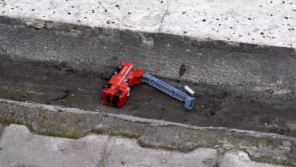 Camdan düşen oyuncağının ardından aşağıya atlayarak hayatını kaybeden çocuğun ölümü ile ilgili soruşturma başlatıldı.