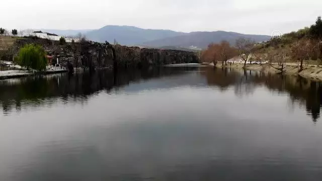 Sönmüş lavların arasındaki antik güzellik: Adala Kanyonu Sönmüş lavların arasındaki antik güzellik: Adala Kanyonu