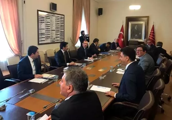 AK Parti ve CHP, infaz düzenlemesi için bir araya geldi AK Parti ve CHP, infaz düzenlemesi için bir araya geldi