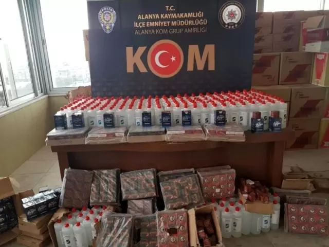 Alanya'da kaçak ürün operasyonu