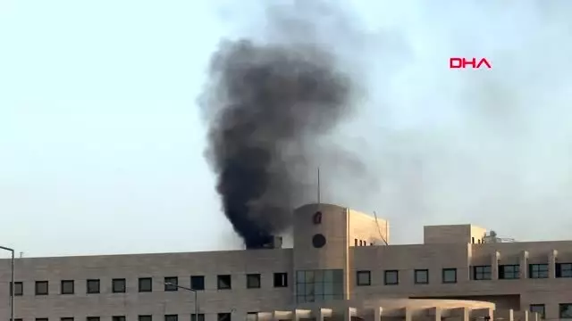 Antalya Defterdarlığı'ndaki yangın korkuttu Antalya Defterdarlığı'ndaki yangın korkuttu