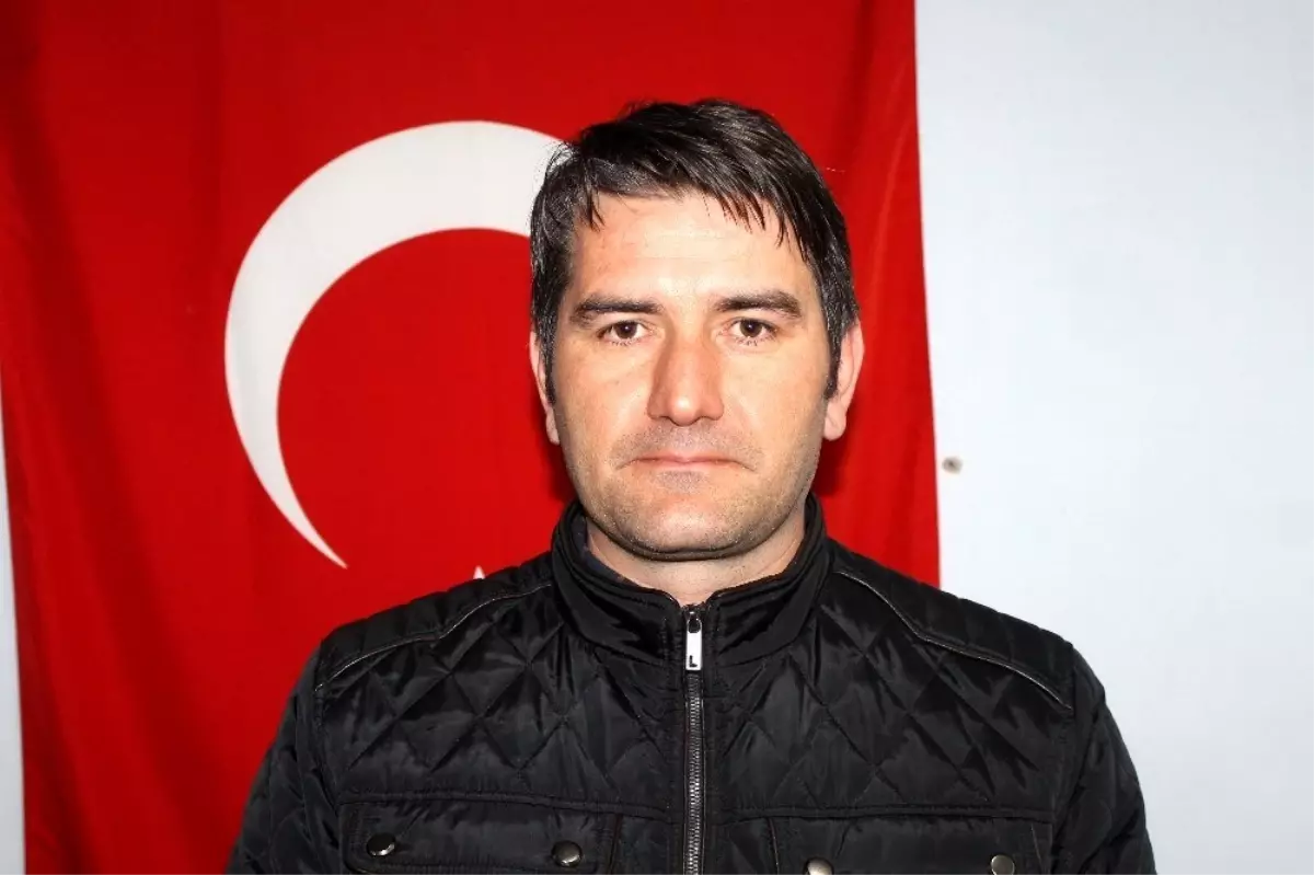 Çankırılı şehitleri bisikletiyle ziyaret ediyor