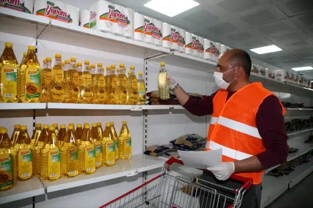 Çubuk ve Gölbaşı'nda 65 yaş ve üstü vatandaşların ihtiyaçları karşılanıyor