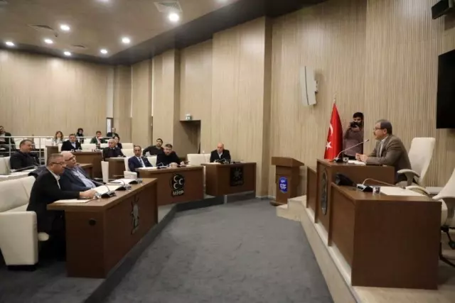Eyüpsultanlı muhtarlarla korona virüs toplantısı Eyüpsultanlı muhtarlarla korona virüs toplantısı