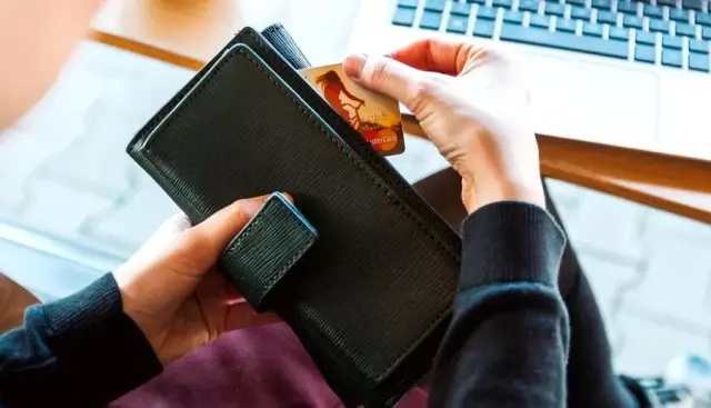 Kredi borcu erteleyen bankalar hangileri? İşte kredi borcunu erteleyen kamu bankaları ve kredi borcu ertelemesi yapan özel bankalar! Kredi borcu erteleyen bankalar hangileri? İşte kredi borcunu erteleyen kamu bankaları ve kredi borcu ertelemesi yapan özel bankalar!
