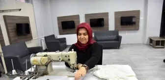 Fatma Kaplan Hürriyet: İzmit Belediyesi sağlık kuruluşlarına ürettiği maskeleri dağıtacak Fatma Kaplan Hürriyet: İzmit Belediyesi sağlık kuruluşlarına ürettiği maskeleri dağıtacak