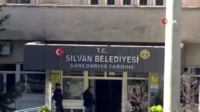 Kaymakam Uslu Silvan Belediyesi'ne kayyum olarak atandı Kaymakam Uslu Silvan Belediyesi'ne kayyum olarak atandı