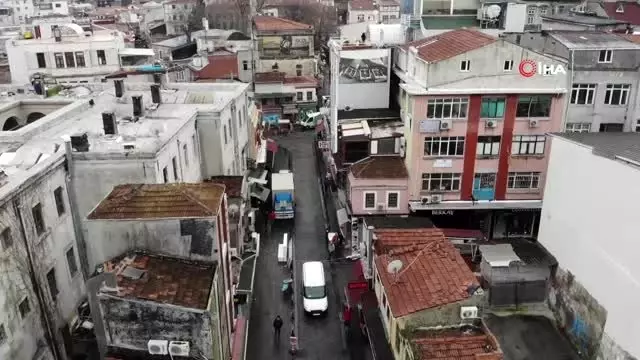Mahmutpaşa ve Tahtakale'de korona virüs sessizliği havadan görüntülendi Mahmutpaşa ve Tahtakale'de korona virüs sessizliği havadan görüntülendi