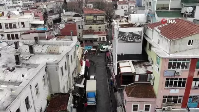 Mahmutpaşa ve Tahtakale'de korona virüs sessizliği havadan görüntülendi Mahmutpaşa ve Tahtakale'de korona virüs sessizliği havadan görüntülendi