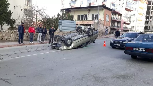 Otomobil takla attı: 1 yaralı Otomobil takla attı: 1 yaralı