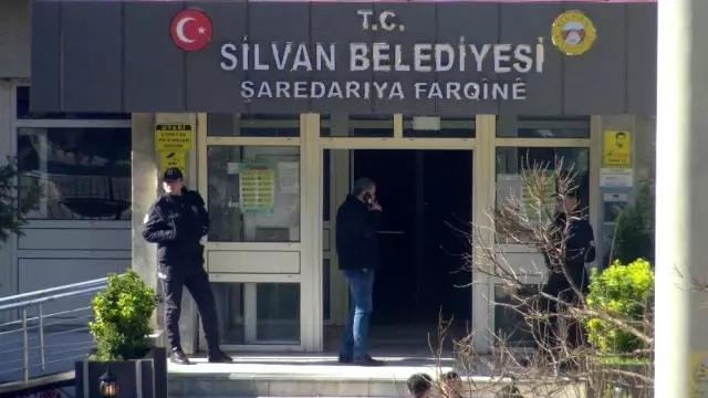 Silvan Belediyesine Kaymakam Uslu kayyum olarak atandı Silvan Belediyesine Kaymakam Uslu kayyum olarak atandı