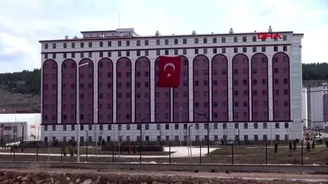 SİVAS Yurt dışından Sivas'a gelen öğrenciler, karantinada ilk günü geçirdi