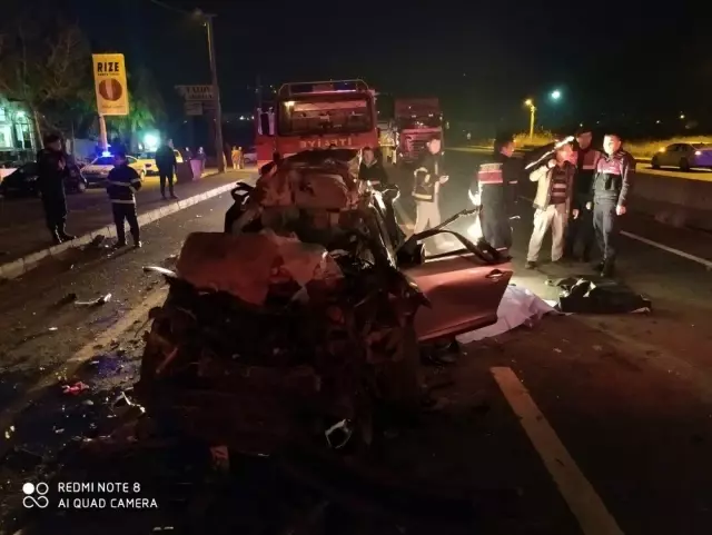TIR'a arkadan çarpan aracın sürücüsü hayatını kaybetti TIR'a arkadan çarpan aracın sürücüsü hayatını kaybetti
