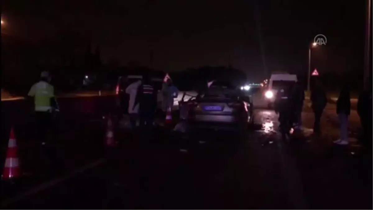 Tıra çarpan otomobil sürücüsü öldü