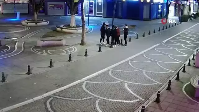 Vatandaş için konulan dezenfektanı böyle çaldılar Vatandaş için konulan dezenfektanı böyle çaldılar