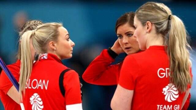 Vicky Wright, koronavirüsle mücadele için eski mesleği hemşireliğe geri döndü