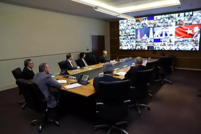 AK Parti il teşkilatları video konferans aracılığıyla toplantı yaptı AK Parti il teşkilatları video konferans aracılığıyla toplantı yaptı