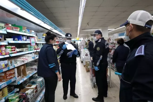 Akhisar'da market, ganyan ve kargo işletmeleri denetlendi