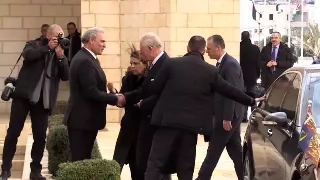 (ARŞİV) Prens Charles'ta yeni tip koronavirüs tespit edildi (ARŞİV) Prens Charles'ta yeni tip koronavirüs tespit edildi