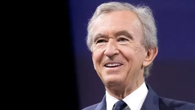 Avrupa'nın en zengin adamı bir günde 11,3 milyar dolar kazandı Avrupa'nın en zengin adamı bir günde 11,3 milyar dolar kazandı