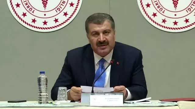 Bakan Koca: 'Başlardaki kendimizi koruma refleksi bizi her şeye rağmen avantajlı kılıyor'