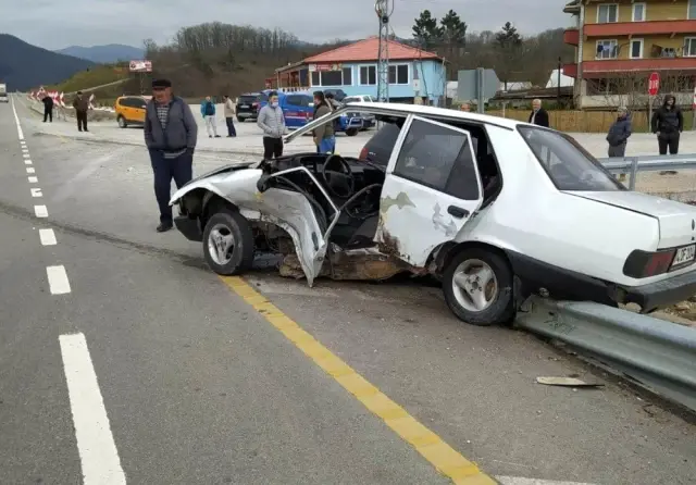 Bartın'da trafik kazası: 1 yaralı Bartın'da trafik kazası: 1 yaralı