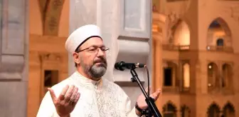 Kocatepe: Diyanet İşleri Başkanı Erbaş, korona virüs salgınının sona ermesi için dua etti Kocatepe: Diyanet İşleri Başkanı Erbaş, korona virüs salgınının sona ermesi için dua etti