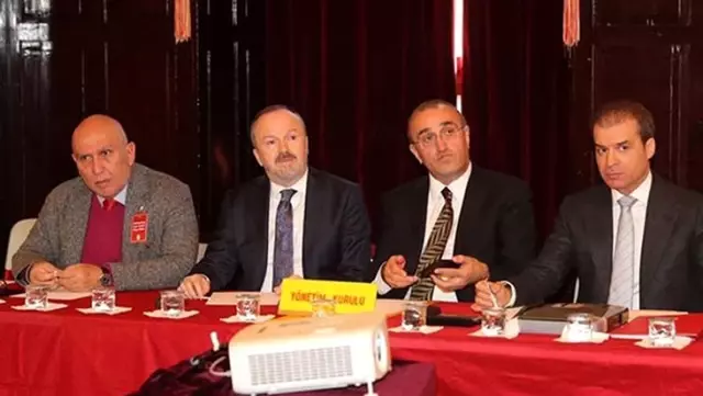 Galatasaray yöneticisi Mahmut Recevik, evinde karantinada olduğunu duyurdu