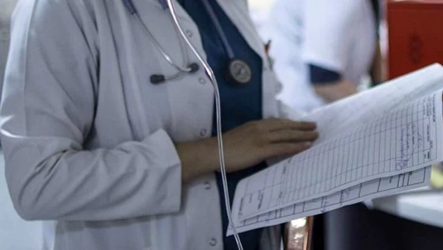 İstanbul'da 24 sağlık çalışanının koronavirüs testi pozitif çıktı