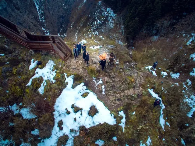 Kanyonları ile tanınan 2 bin 500 nüfuslu ilçeyi 150 bin kişi ziyaret etti Kanyonları ile tanınan 2 bin 500 nüfuslu ilçeyi 150 bin kişi ziyaret etti