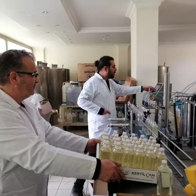 Kolonya üreticisinden metil alkol uyarısı Kolonya üreticisinden metil alkol uyarısı