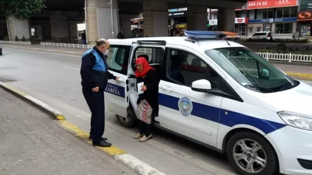 Körfez Belediyesi ekipleri yaşlıların yardımına koşuyor