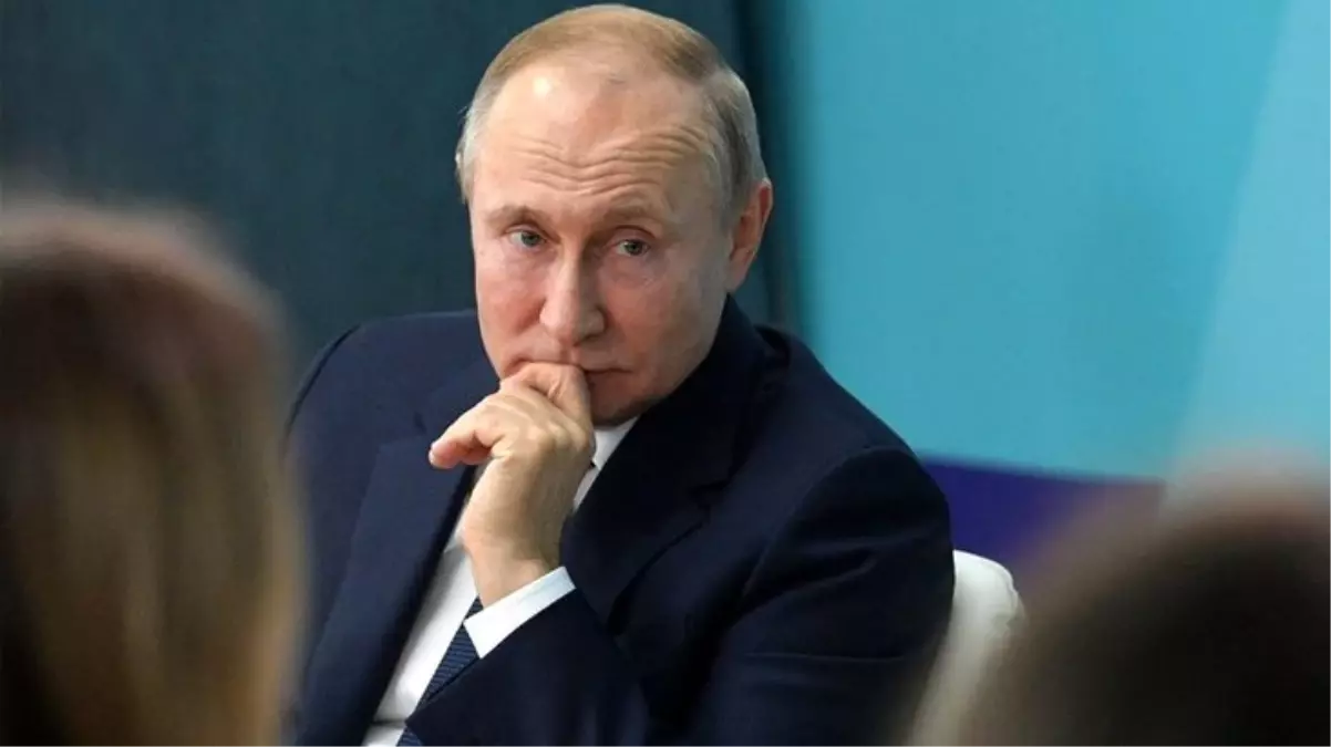 Koronavirüs Putin’i korkutmadı! Tokalaşmaya devam ediyor