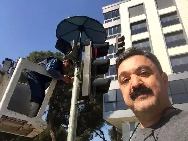 Medyatik kumruyu koruyan şemsiye yenilendi